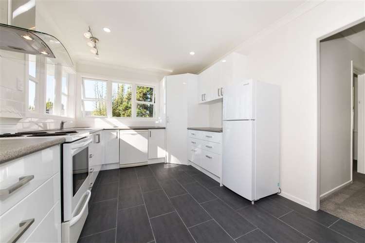 93 Rosier Road Glen Eden_8