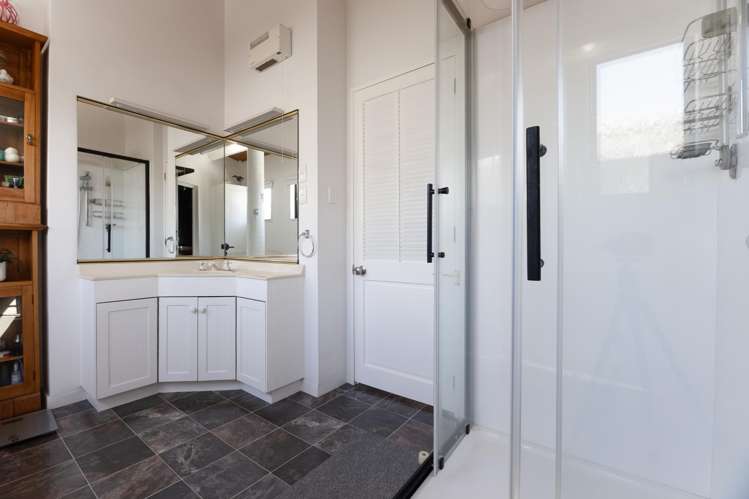 2 Tahi Road Paraparaumu Beach_14