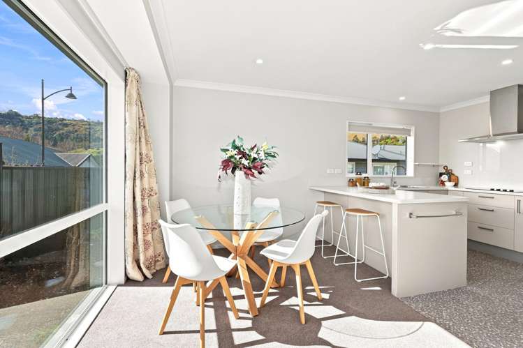 Villa 48/60 Port Hills Road_2