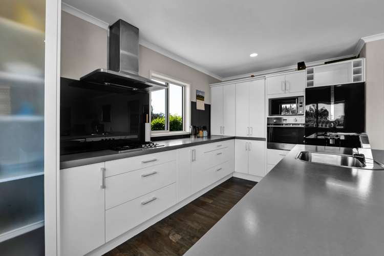 313 Egmont Road Hillsborough_6