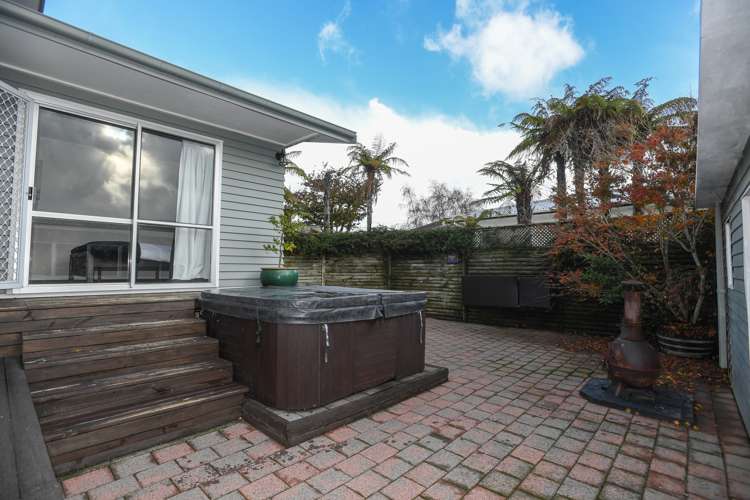 1/23 Sunset Street Hilltop_15