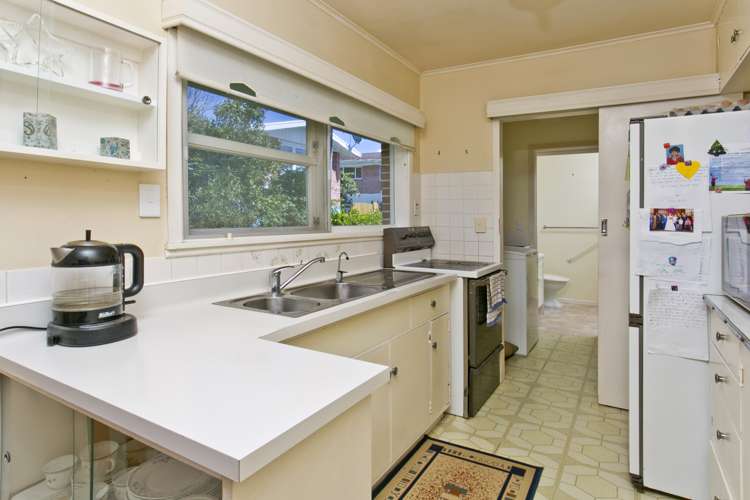 2/13 Liston Street Northcote_15