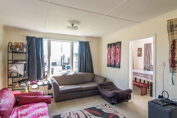 133 Sievers Grove Cannons Creek_7