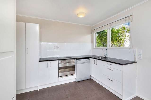 1/75 Benson Road Remuera_4