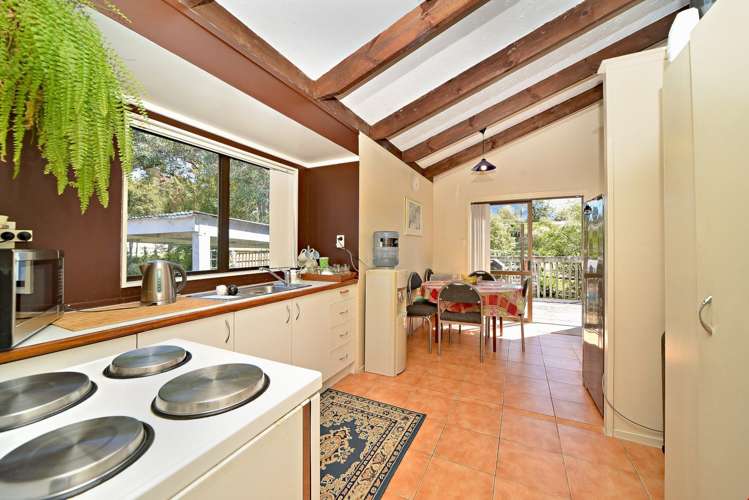 2/59 Fruitvale Road New Lynn_8