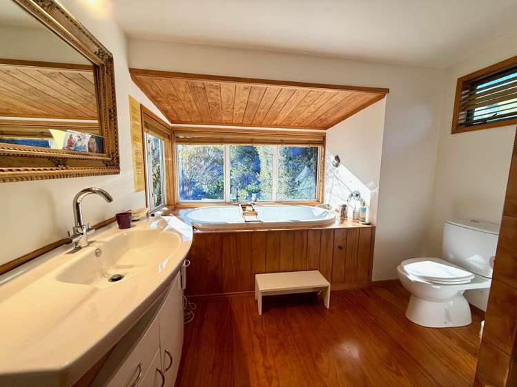 Address withheld Raglan_20