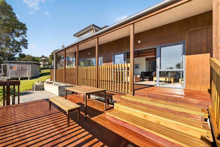 6 Doris Faigan Lane Charteris Bay_24