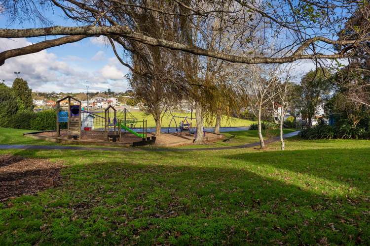 9 Dunkirk Terrace Mount Albert_2