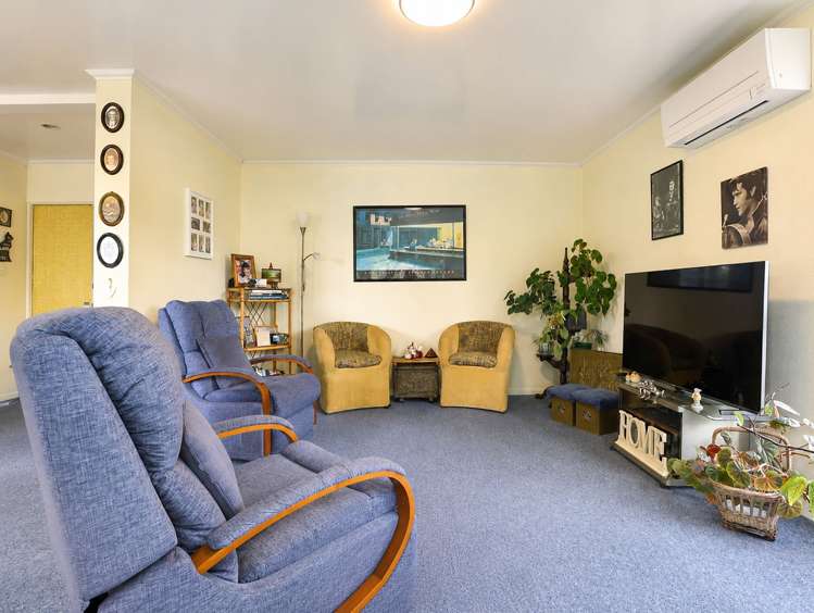 17 Saxbys Road Glenview_11