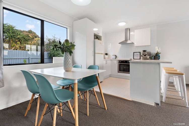 1/3 Rowan Terrace Te Atatu South_7