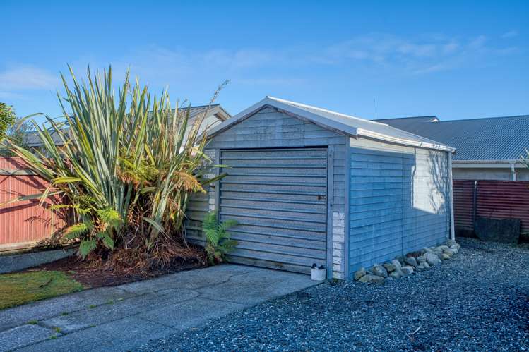 71 Hoffman Street Hokitika_25
