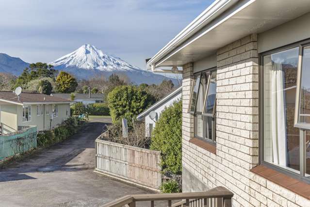 10b Hickford Place Okato_3