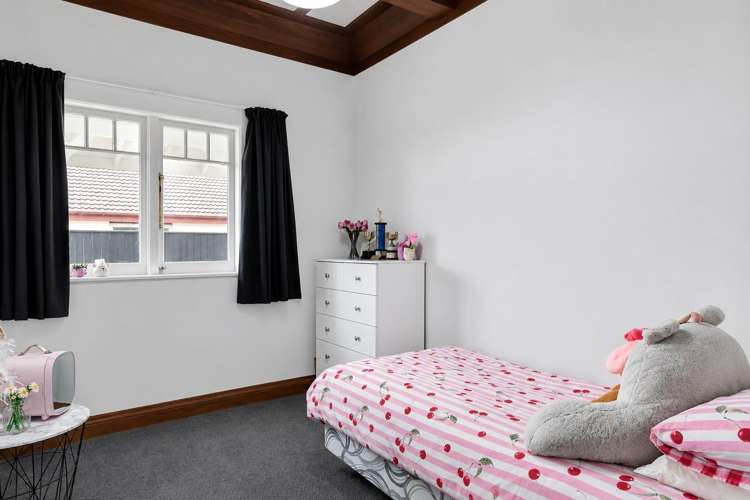 32 Surrey Street Hawera_15