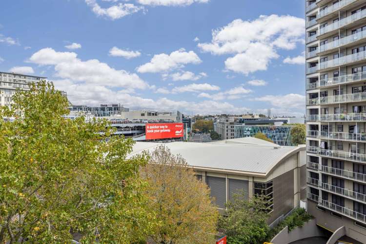 5B/18 Hobson Street Auckland Central_13