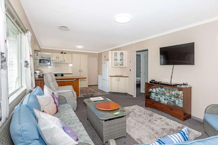 6/690 Gladstone Road Te Hapara_1