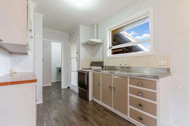 460 High Street South Carterton_2