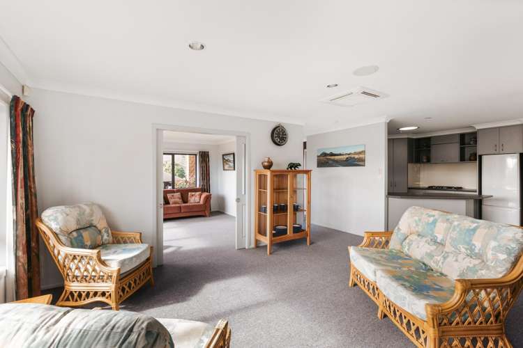 10 Autumn Place Ohauiti_13