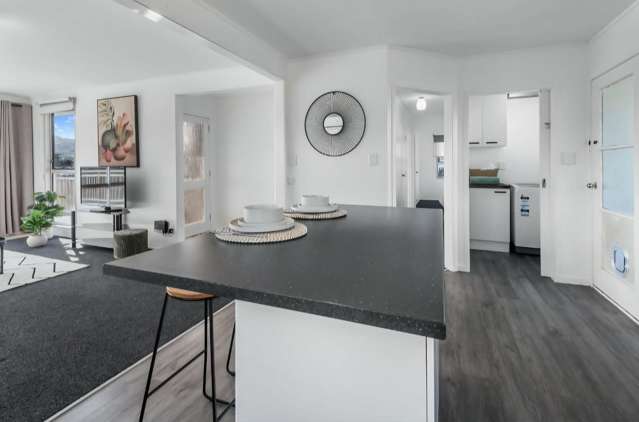 10 Raewyn Street Morningside_3