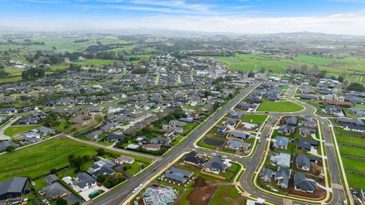 78 Kingseat Road Patumahoe_11