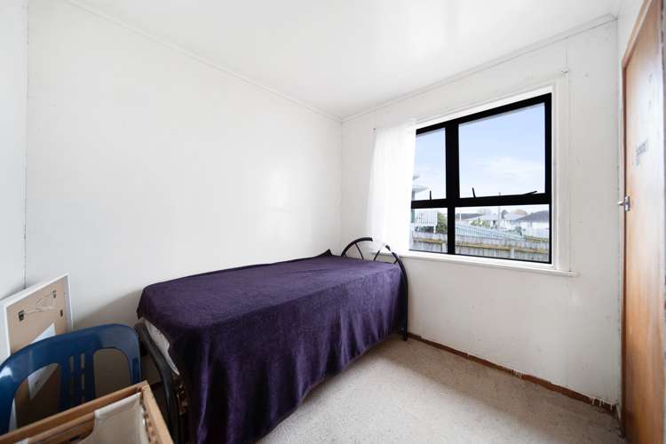 27 Fisher Crescent Otara_8