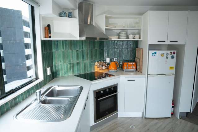 9D/6 Whitaker Place Auckland Central_2