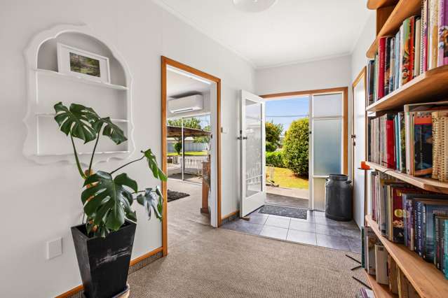 608 Willowpark Road South Akina_1