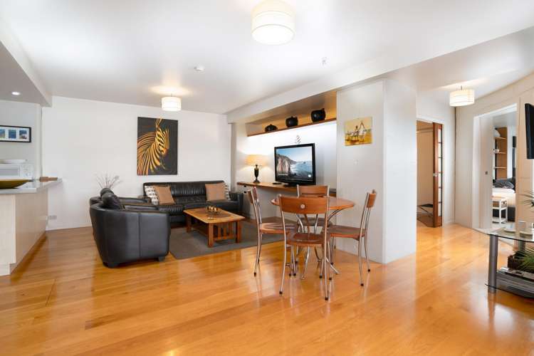 88 Wallis Street Raglan_7