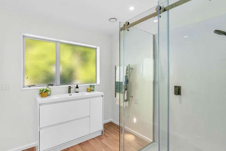 2/32 Hurley Road Paraparaumu Beach_12