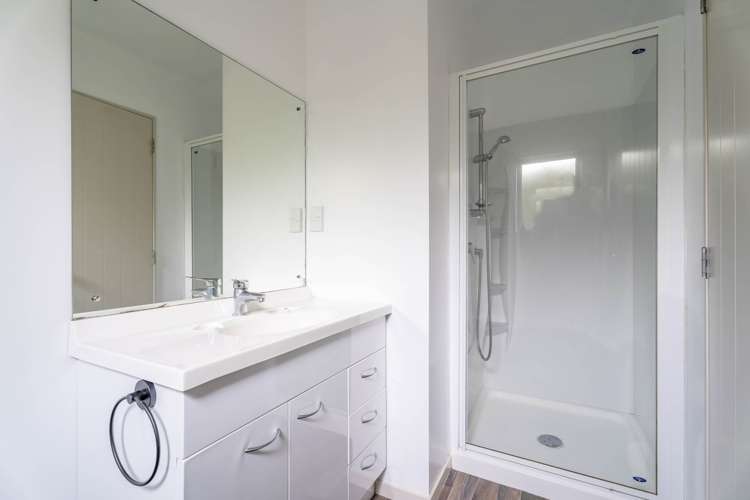 6b Warrington Grove Newlands_6