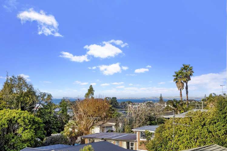 2/10e Penning Road Castor Bay_2