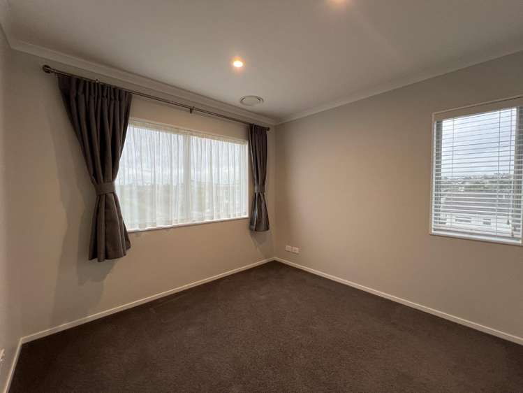 5 George McWhirter Avenue West Harbour_13