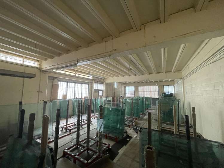 3122 Great North Road New Lynn_5