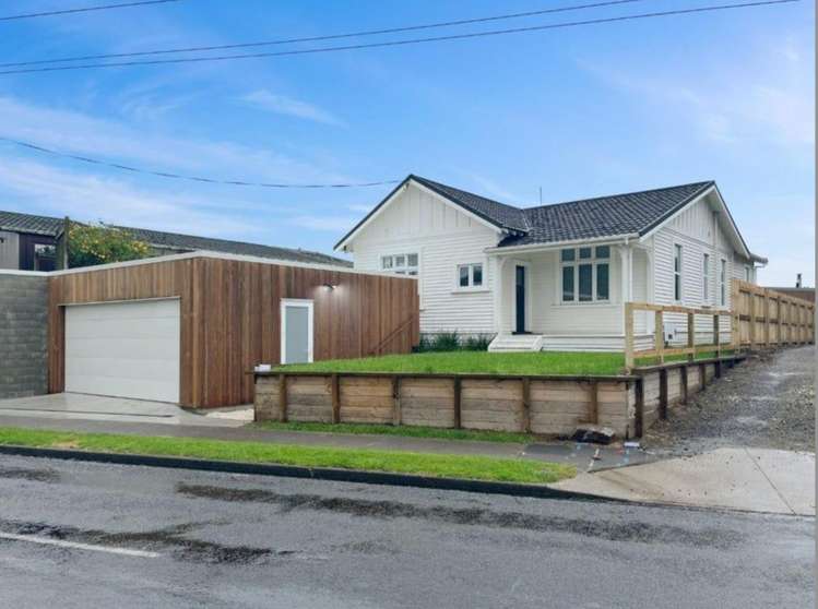 109 Clemow Road_0