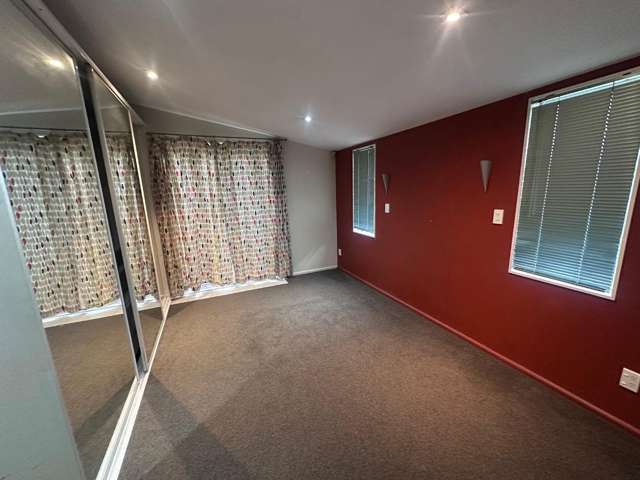 43 Sean Fitzpatrick Place 10695_3