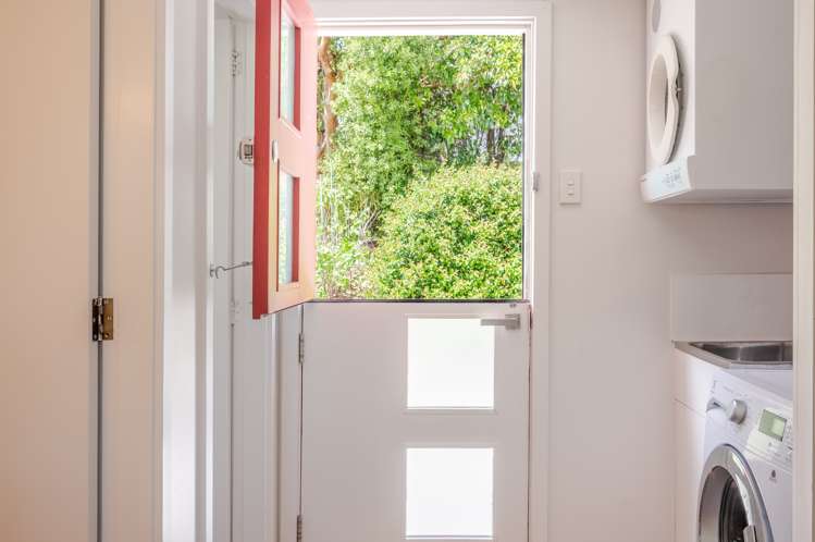 2 Tirohanga Terrace Akaroa_27