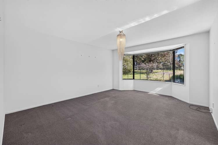 2/245 Wainoni Road Avondale_9