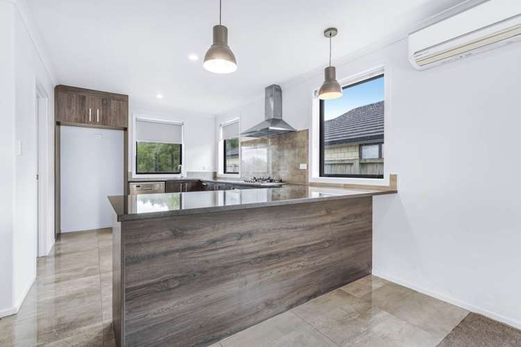 30 Blackwood Crescent Glenview_8