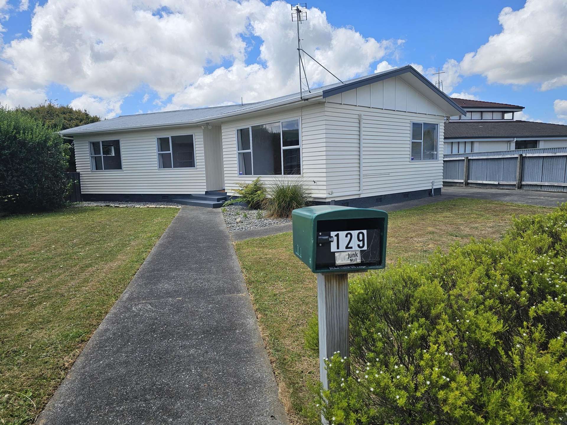 129 Liverpool Street Levin_0