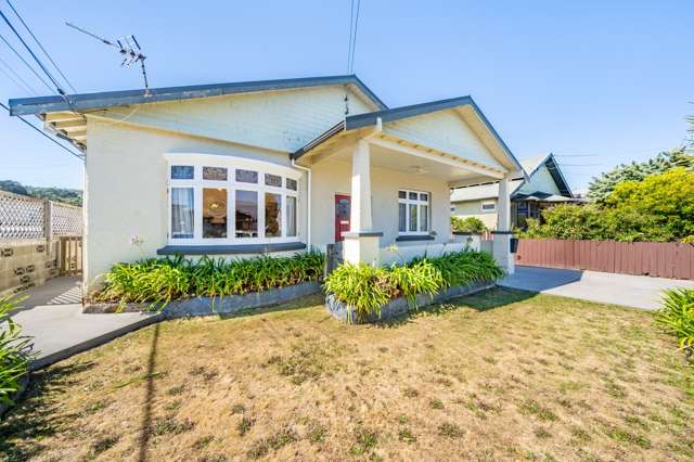 17 Campbell Terrace Petone_1