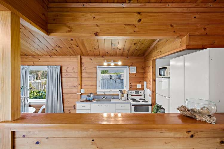 54 Mera Road Algies Bay_21