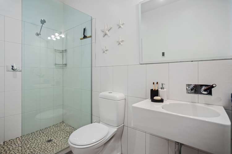 12 Dunlop Drive Pauanui_24