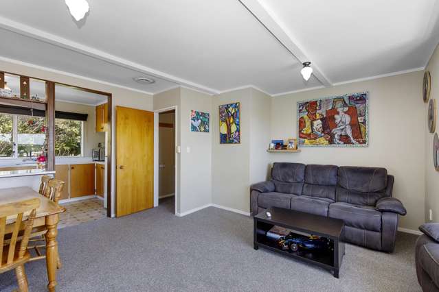 52 Colchester Crescent Newlands_3