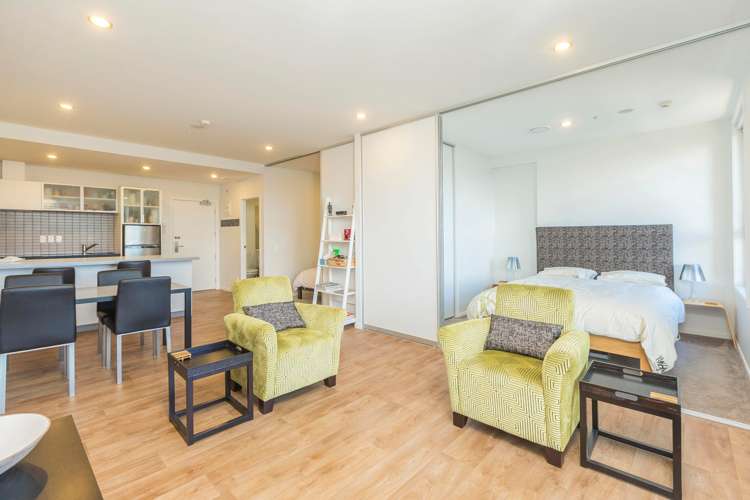 806/20 Mccrae Way New Lynn_10