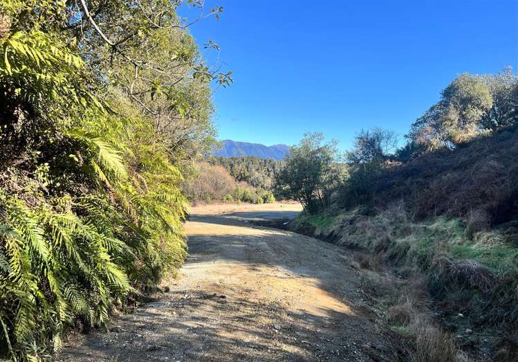 Arnold Valley Road Moana_13