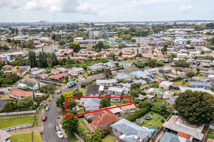 47 Clayton Avenue Otara_13