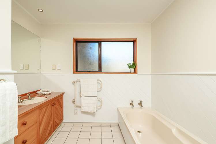 60 Riccarton Road East East Taieri_20