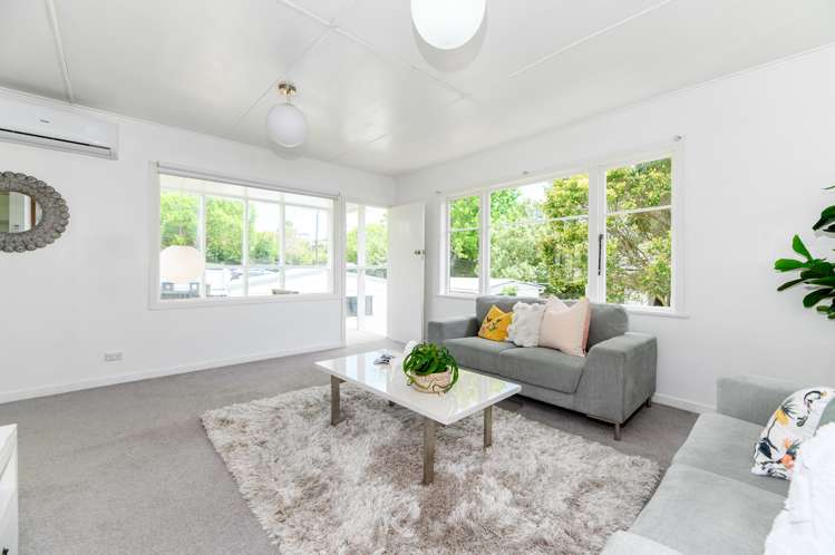 31 Puketea Street Blockhouse Bay_16