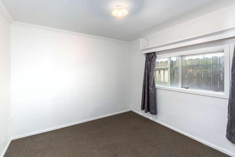 196 High Street North Carterton_6