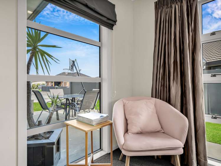 9 Majestic Way Kelvin Grove_22