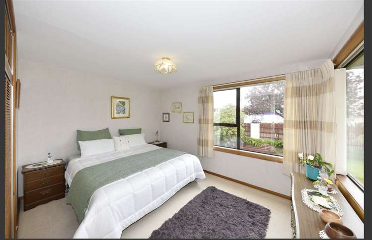 51 Charles Upham Avenue Hillmorton_11